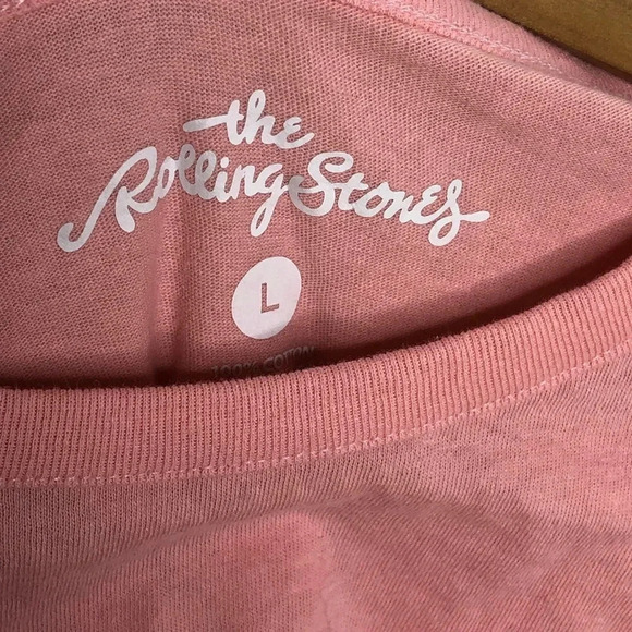 THE ROLLING STONES Spell Out Graphic Lips Boxy Crop Top Band T Shirt - Picture 4 of 5